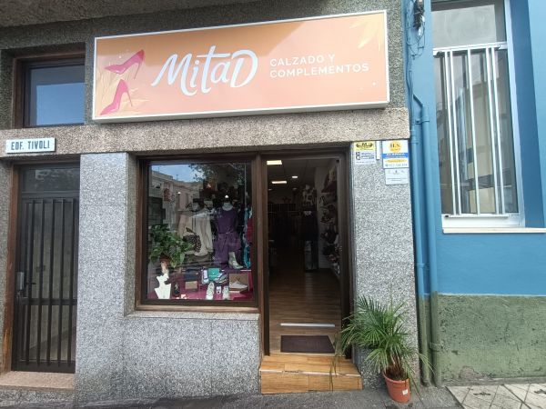 Mitad Calzado y Complementos